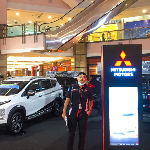 Sales Mobil  Mitsubishi Semarang 